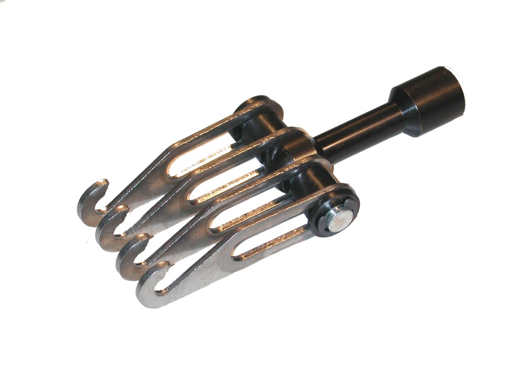 PULLING HEAD WITH 4 HOOKS M14x1.5 mm